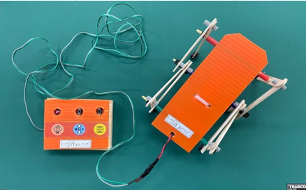6足歩行リモコンロボット